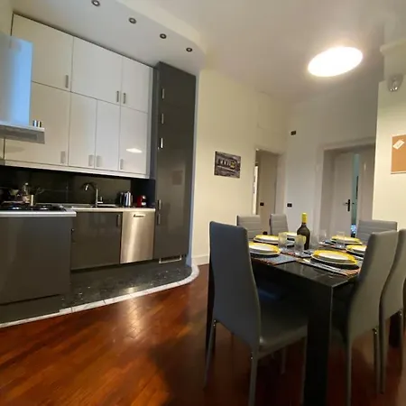 Casa Delle 5 Giornate Di Apartment *