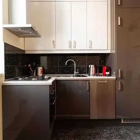 Casa Delle 5 Giornate Di Апартаменты *